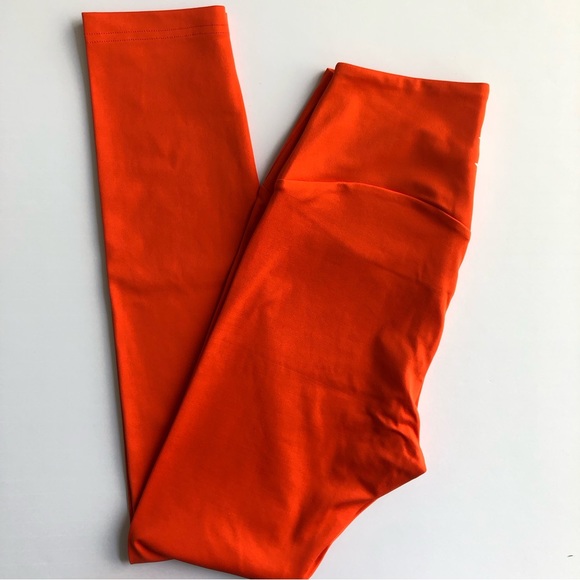 Gymshark L/XL Training Leggings & Training V Neck Sports Bra Set - Picture 3 of 10